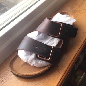 ✨NEW IN BOX✨ - Birkenstock Arizona Sandals